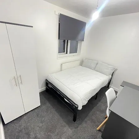 Serene Getaway - Shared Unit Sheffield Exterior photo
