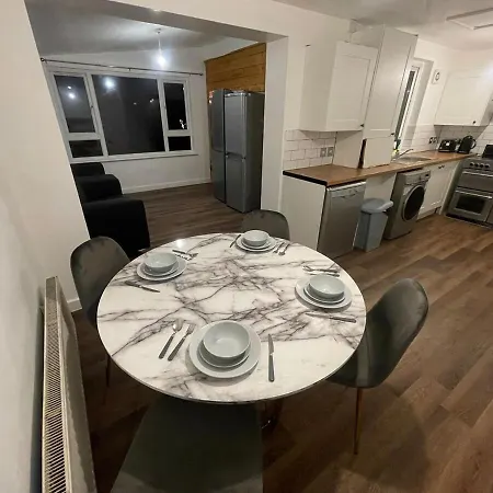 Serene Getaway - Shared Unit Sheffield Exterior photo